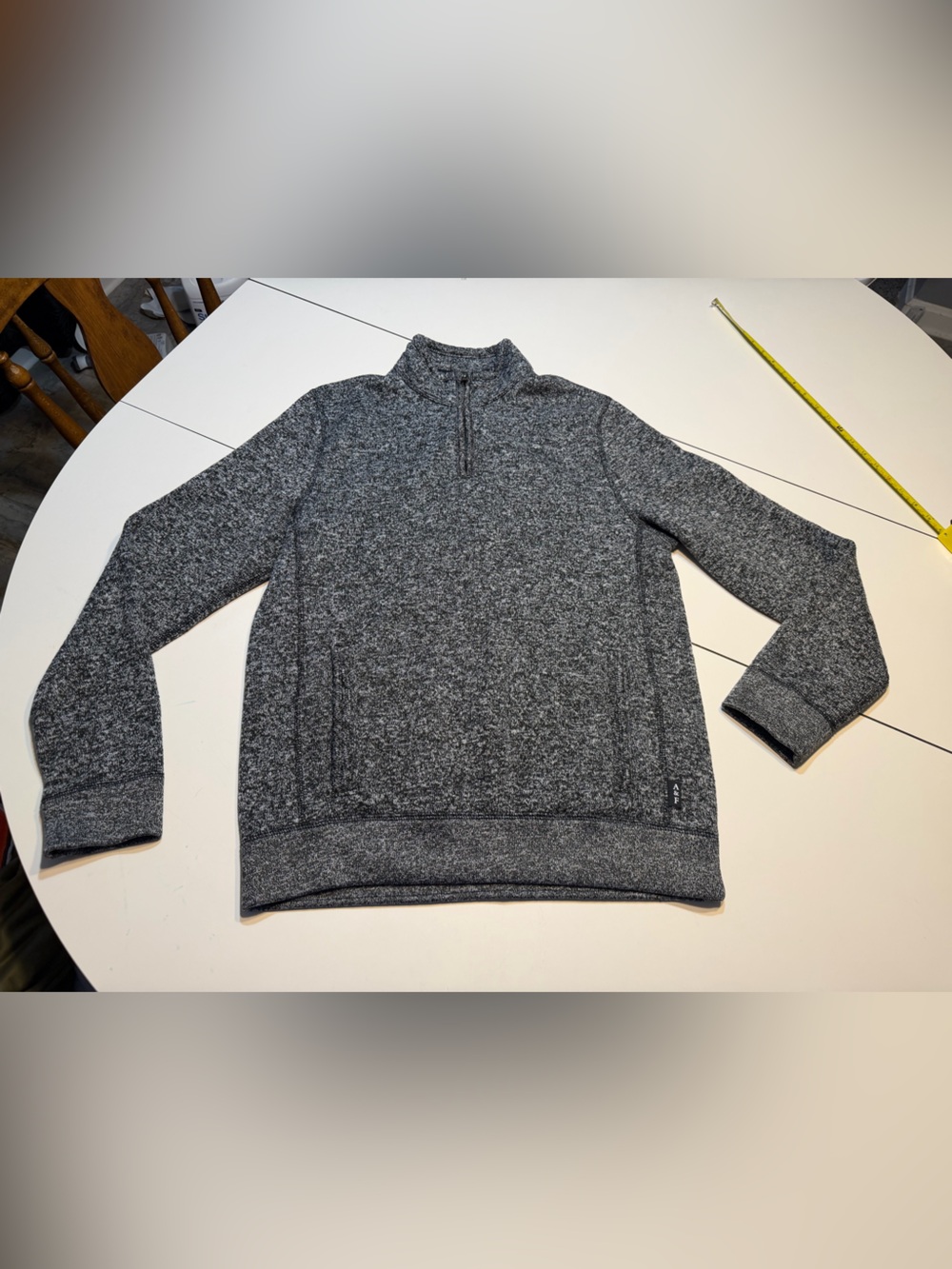Abercrombie & Fitch black white heathered
knit quarter-zip pullover men’s large
